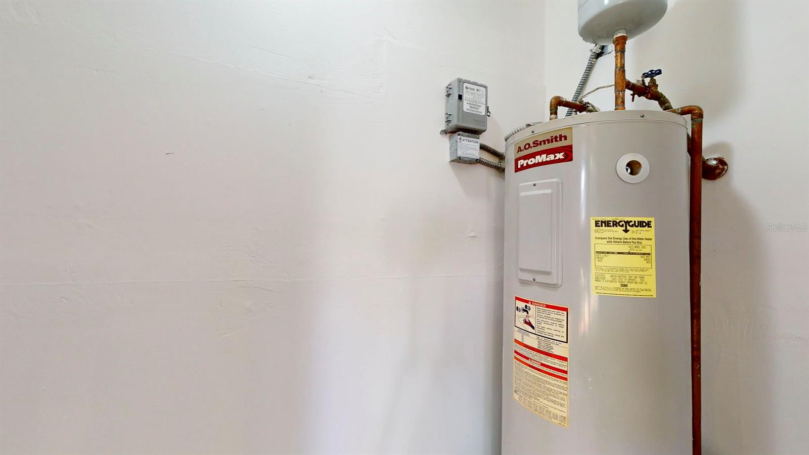 PINEBROOK ESTATES - Residential Lease