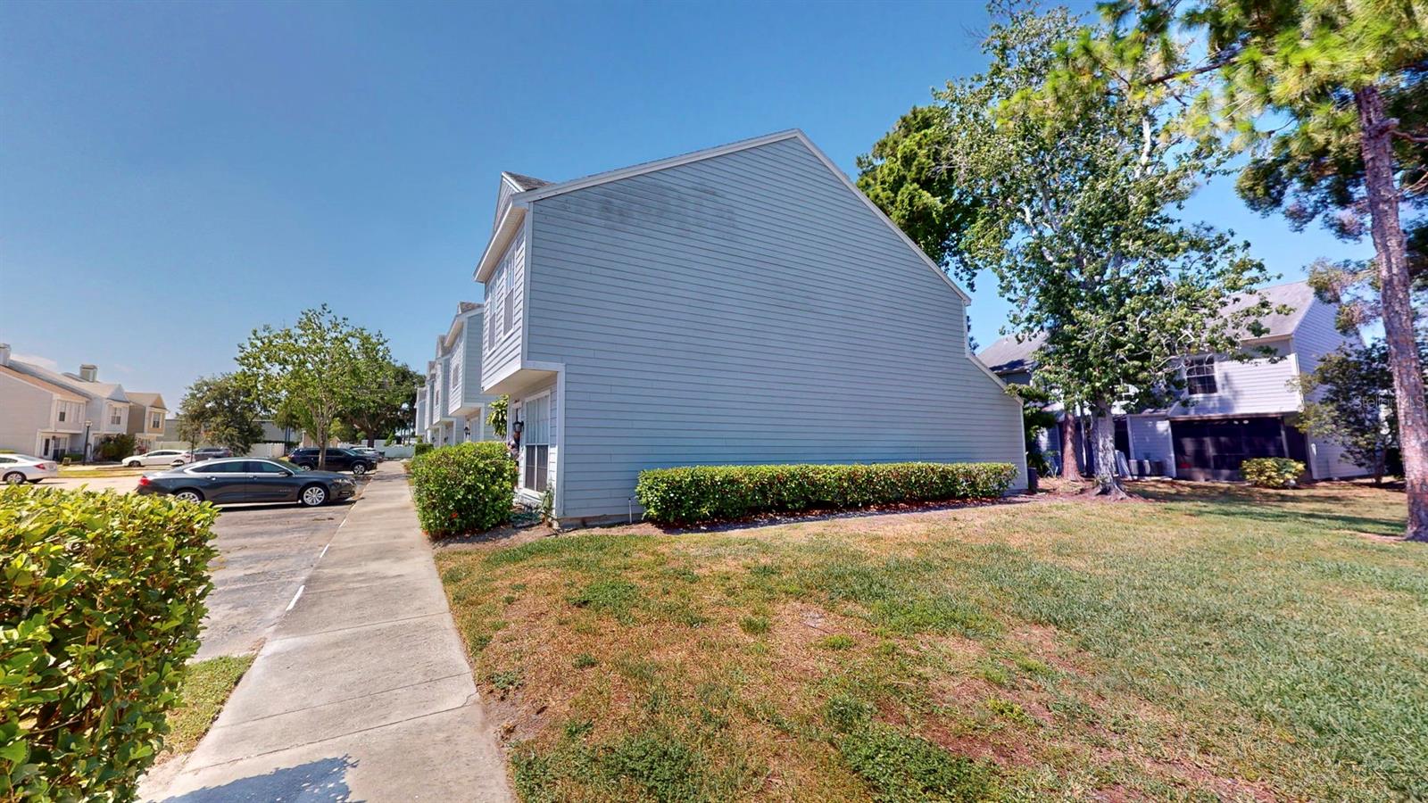 PINEBROOK ESTATES - Residential Lease