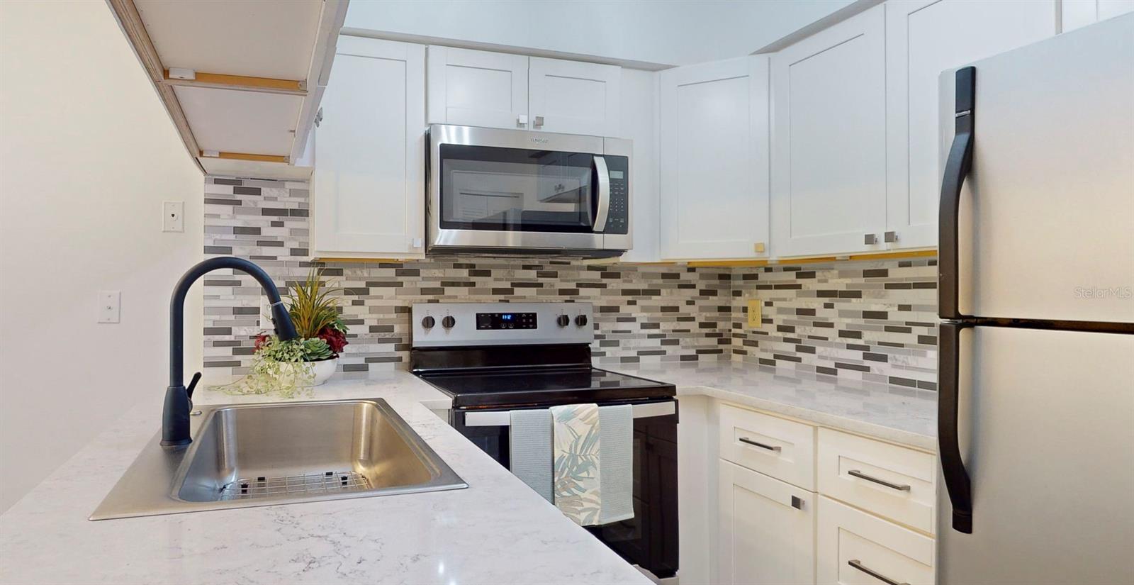 PINEBROOK ESTATES - Residential Lease