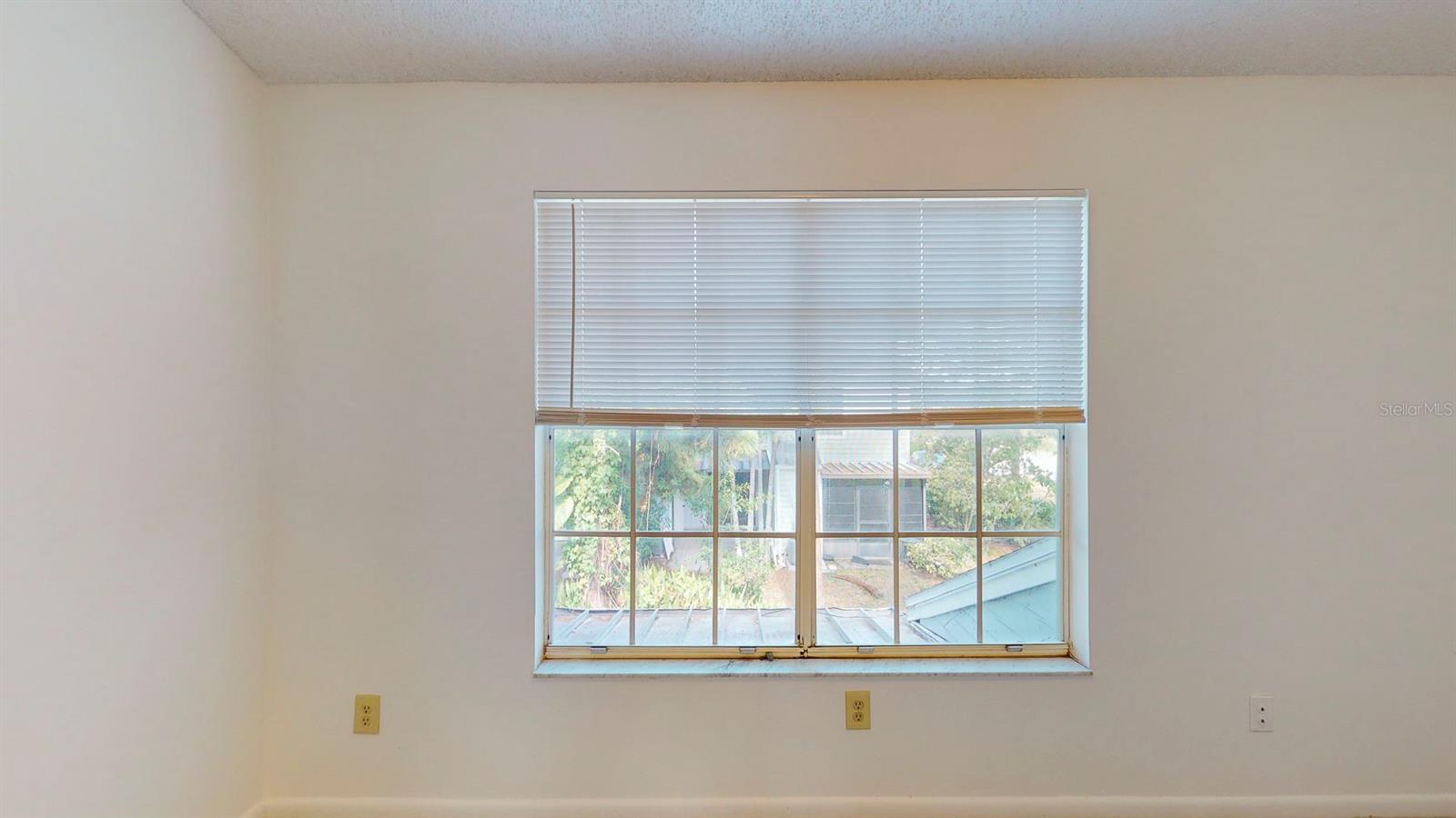 PINEBROOK ESTATES - Residential Lease