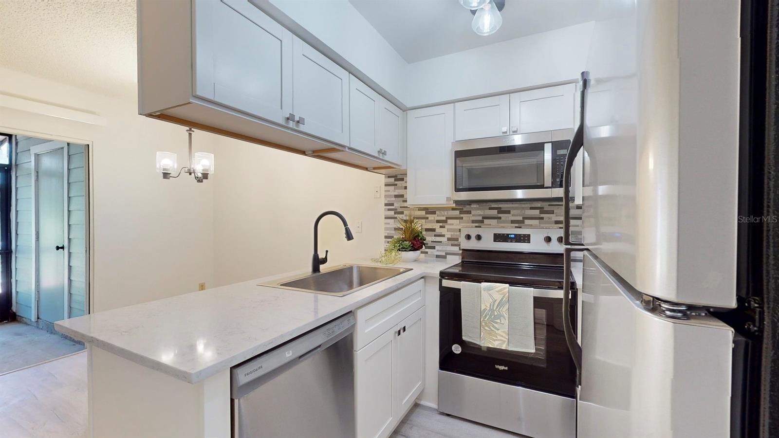 PINEBROOK ESTATES - Residential Lease