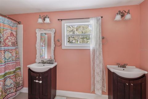 Tiny photo for 1048 N Grandview Street, Mount Dora, FL 32757 (MLS # G5101268)