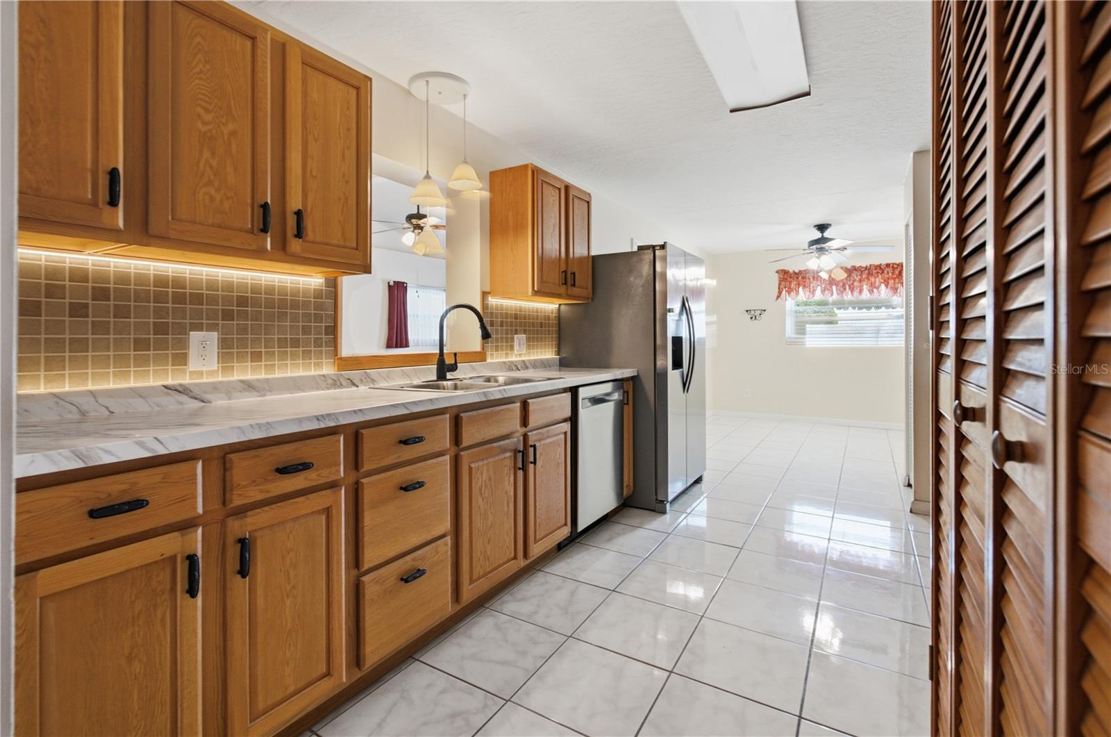 527 BOUNTY AVENUE NE