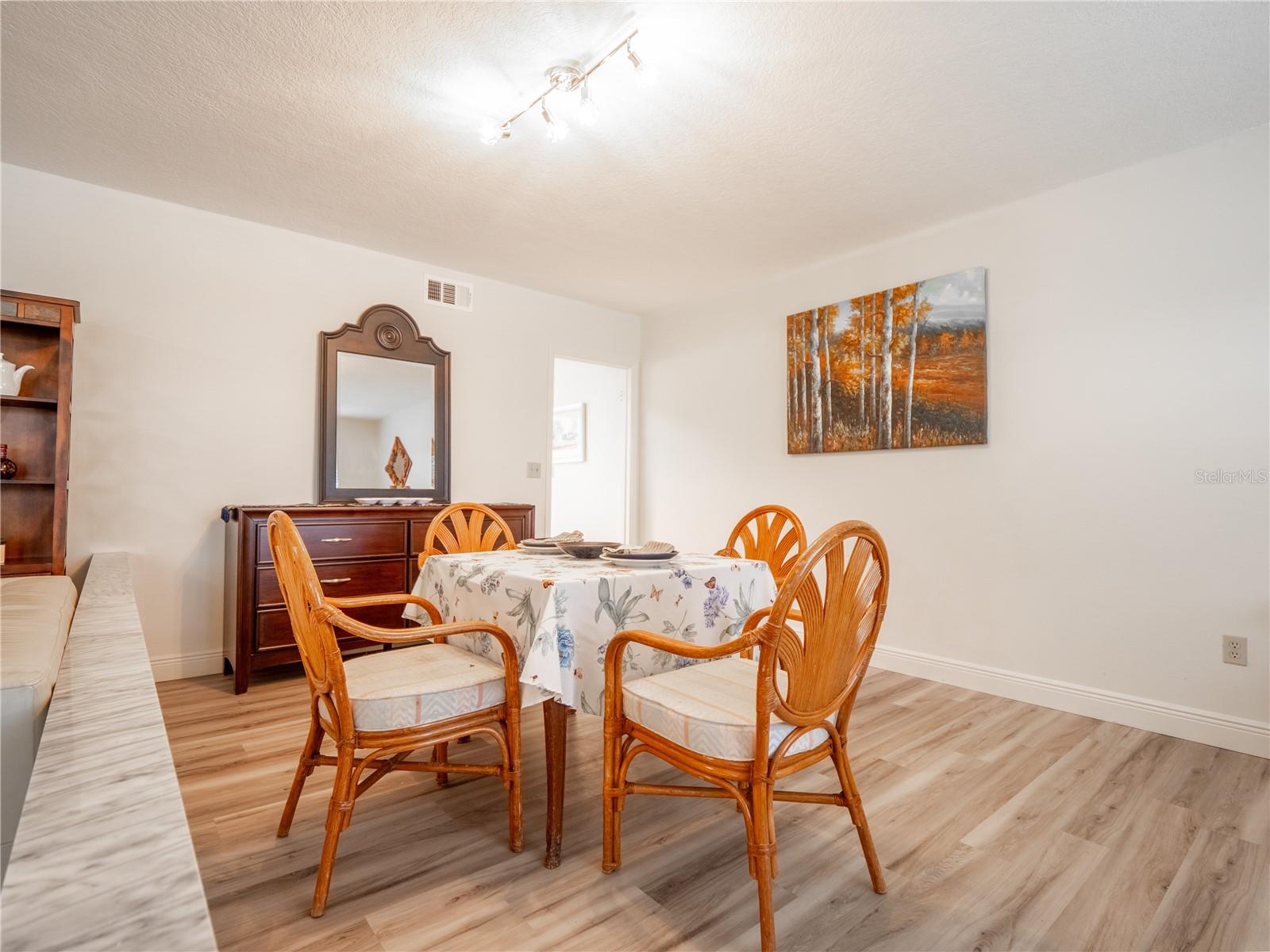 HARBOR CREST 400 APT - Residential