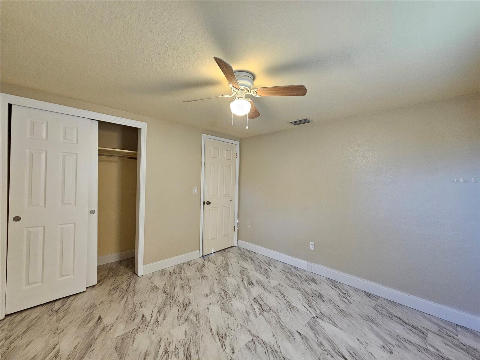 TAHITIAN HOMES - Residential Lease