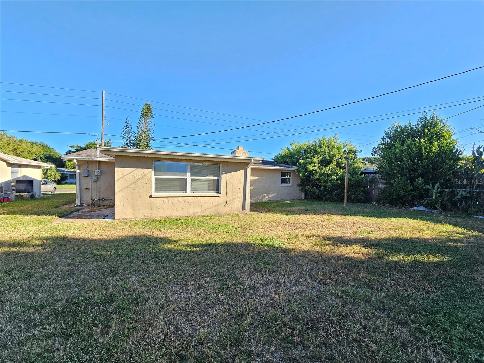 TAHITIAN HOMES - Residential Lease