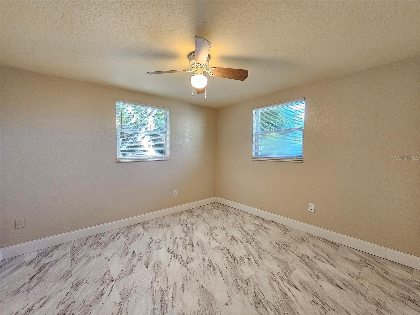 TAHITIAN HOMES - Residential Lease