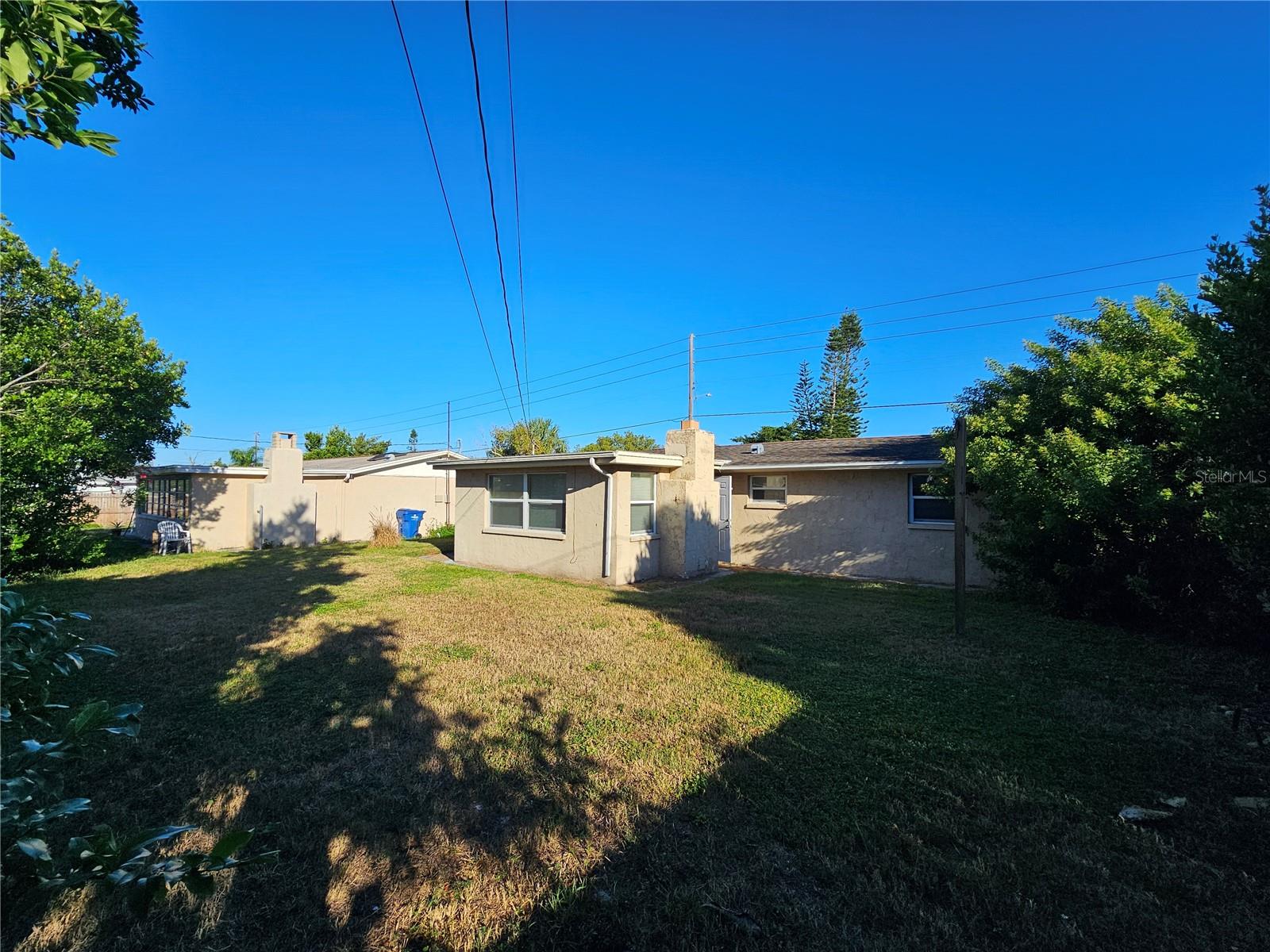 TAHITIAN HOMES - Residential Lease