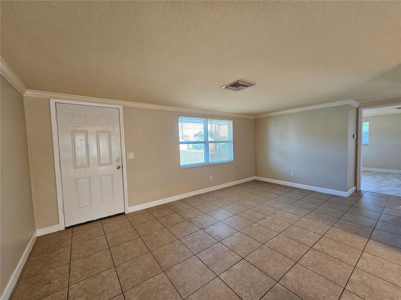 TAHITIAN HOMES - Residential Lease