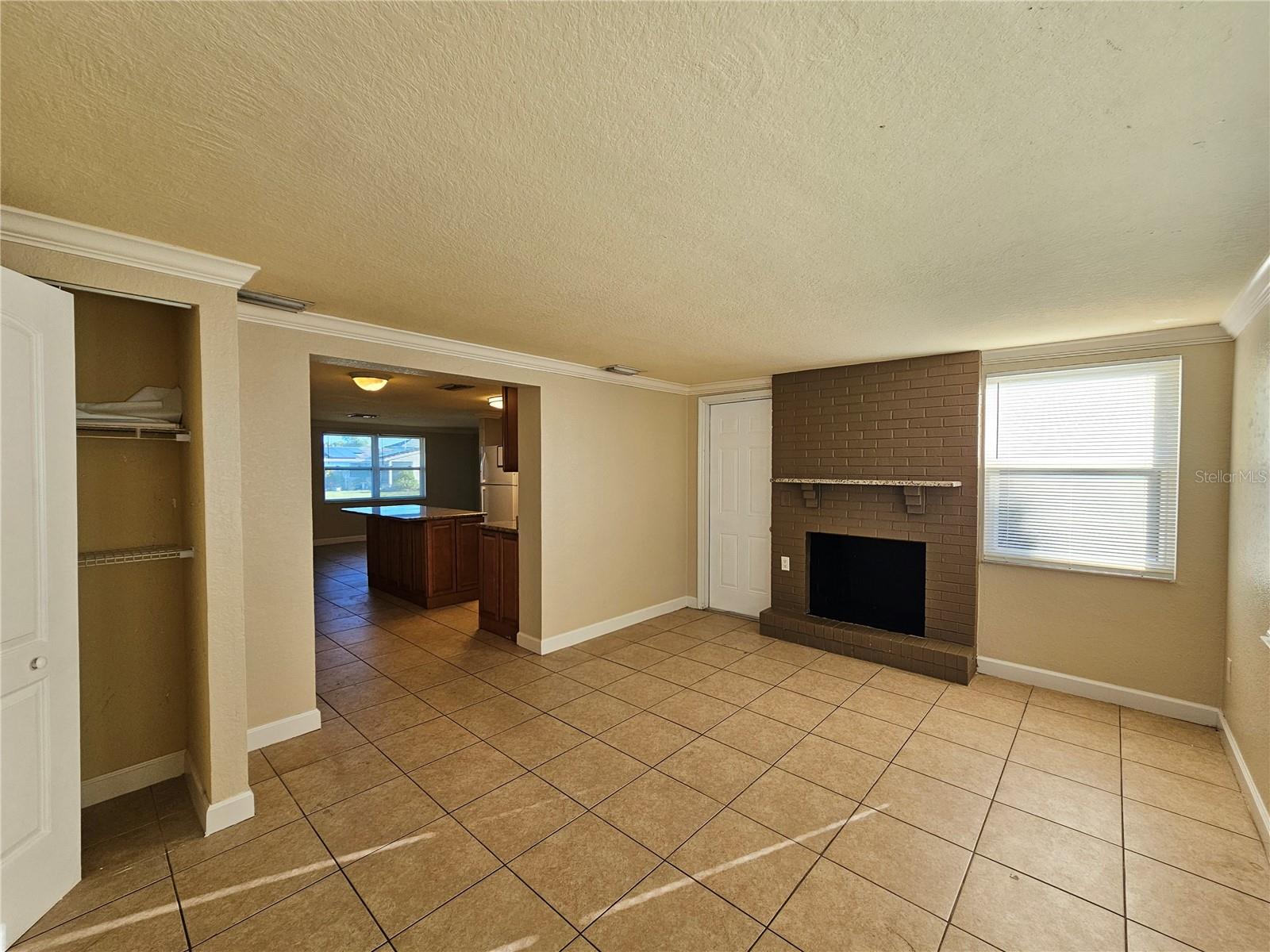 TAHITIAN HOMES - Residential Lease