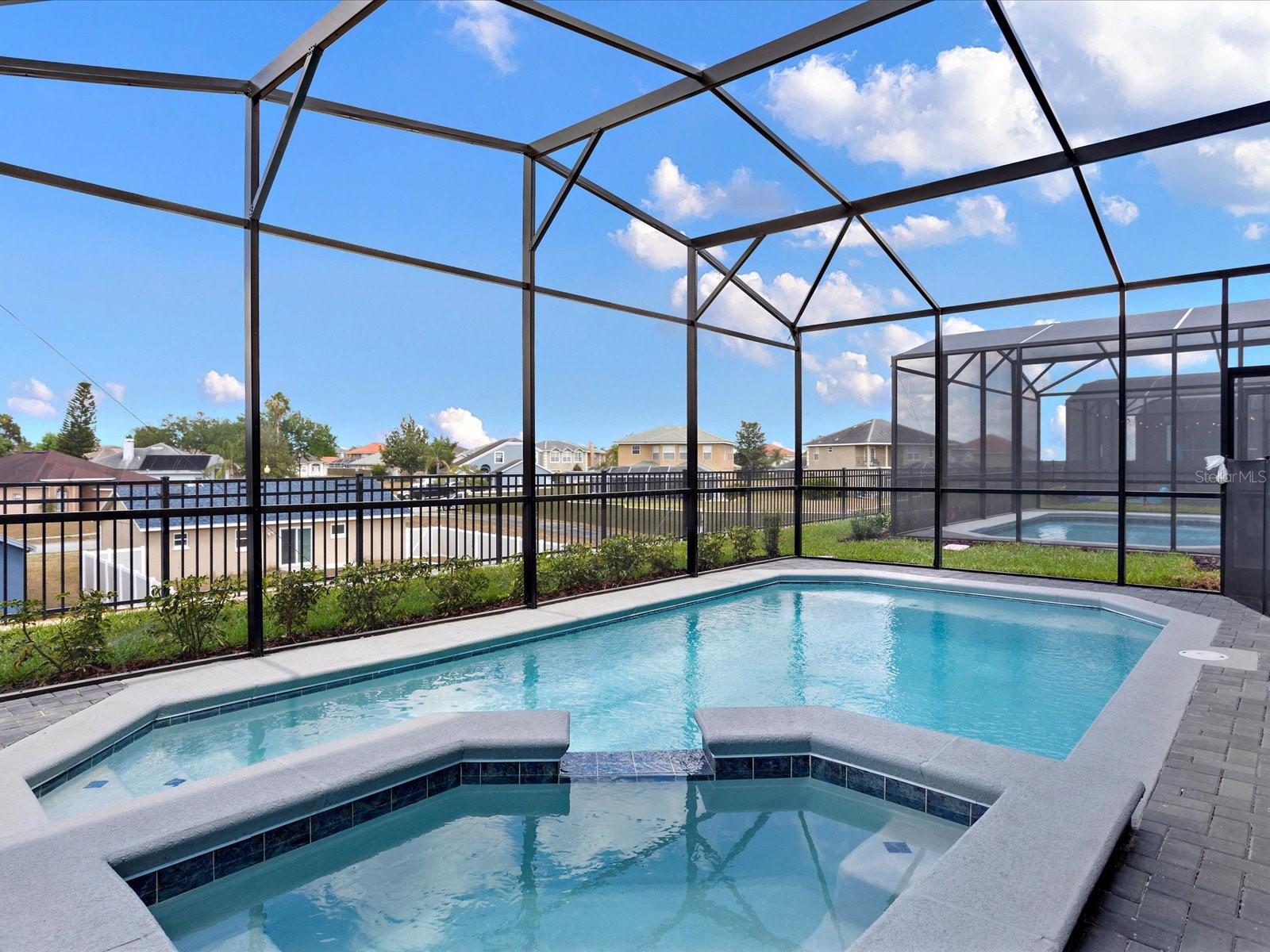 WINDSOR ISLAND RESIDENCE PH 2B - Residential