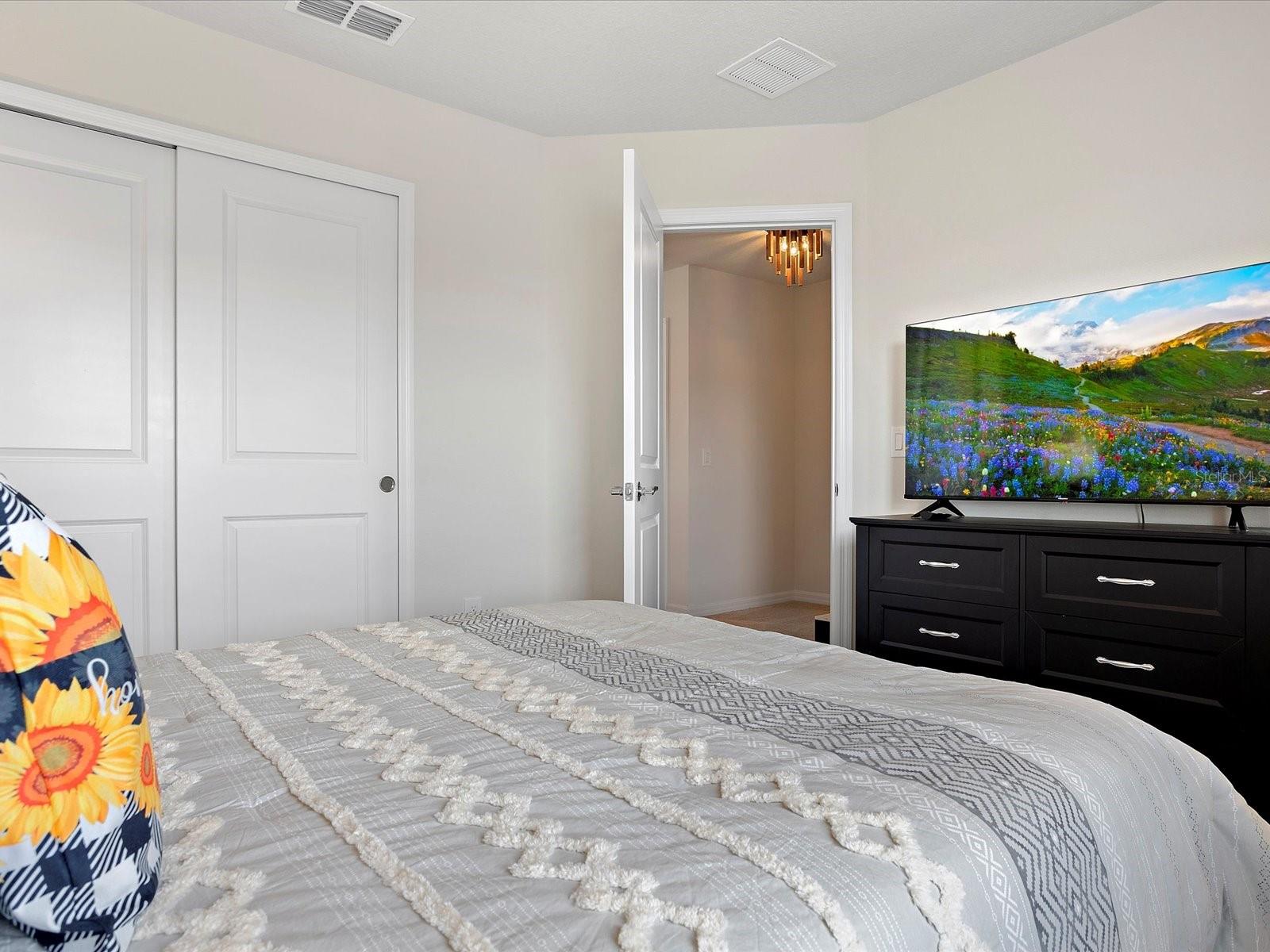 WINDSOR ISLAND RESIDENCE PH 2B - Residential