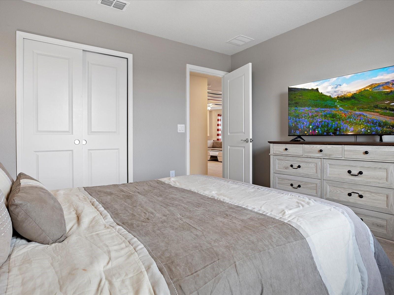 WINDSOR ISLAND RESIDENCE PH 2B - Residential