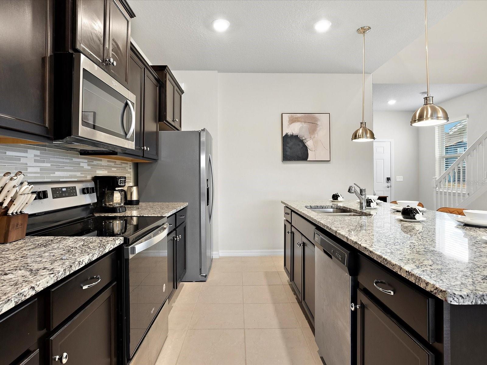 WINDSOR ISLAND RESIDENCE PH 2B - Residential