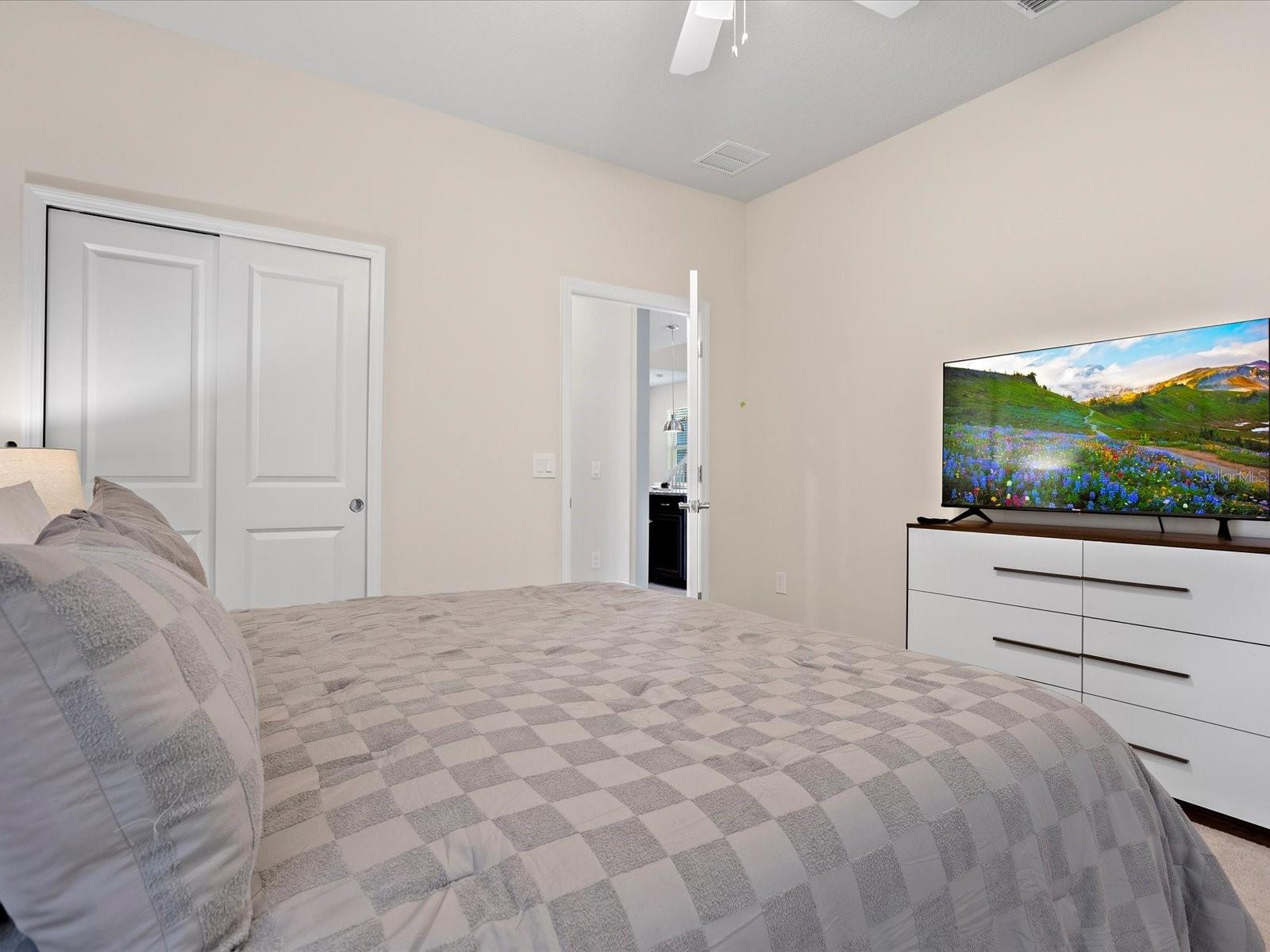 WINDSOR ISLAND RESIDENCE PH 2B - Residential