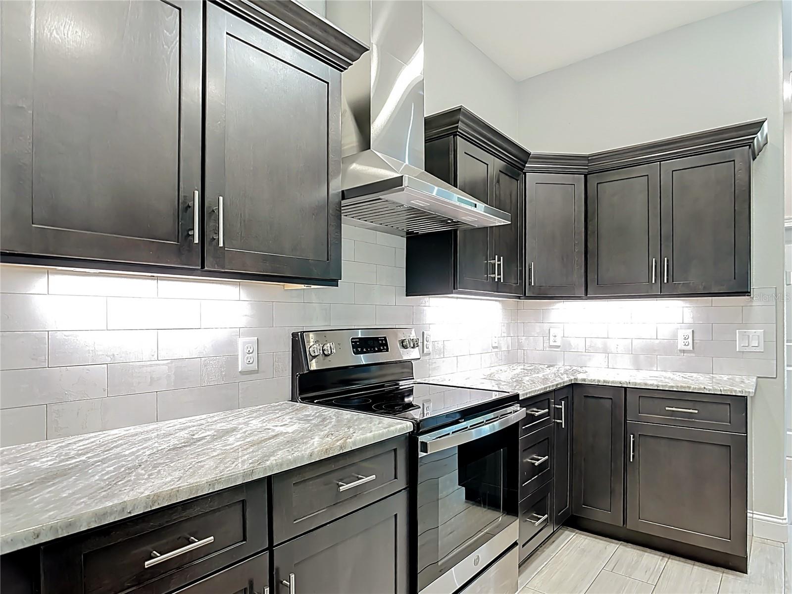 ENGLEWOOD VIEW - Residential Lease