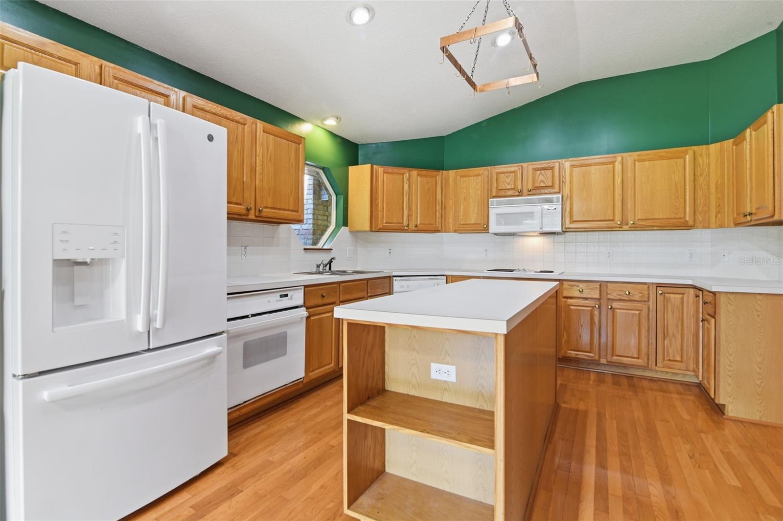 SADDLEHILL ESTATES UNIT 02 - Residential