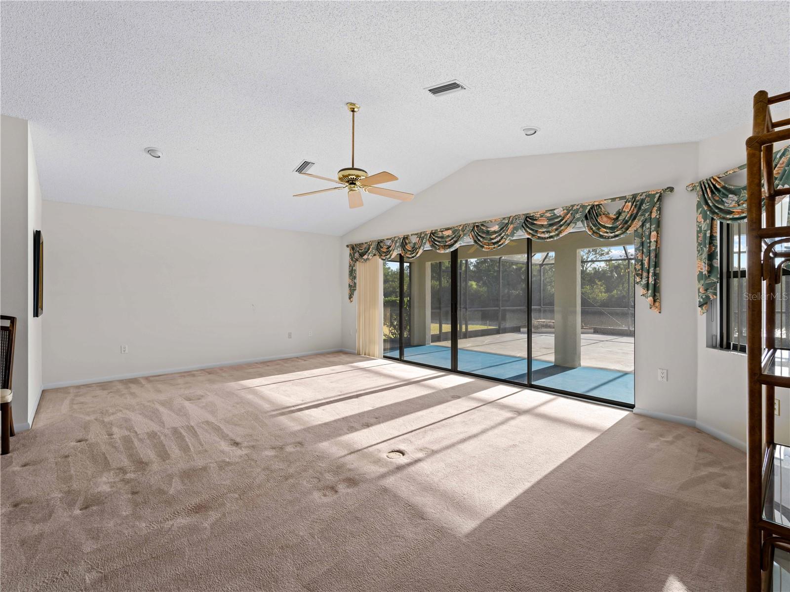 COVE POINTE - Residential