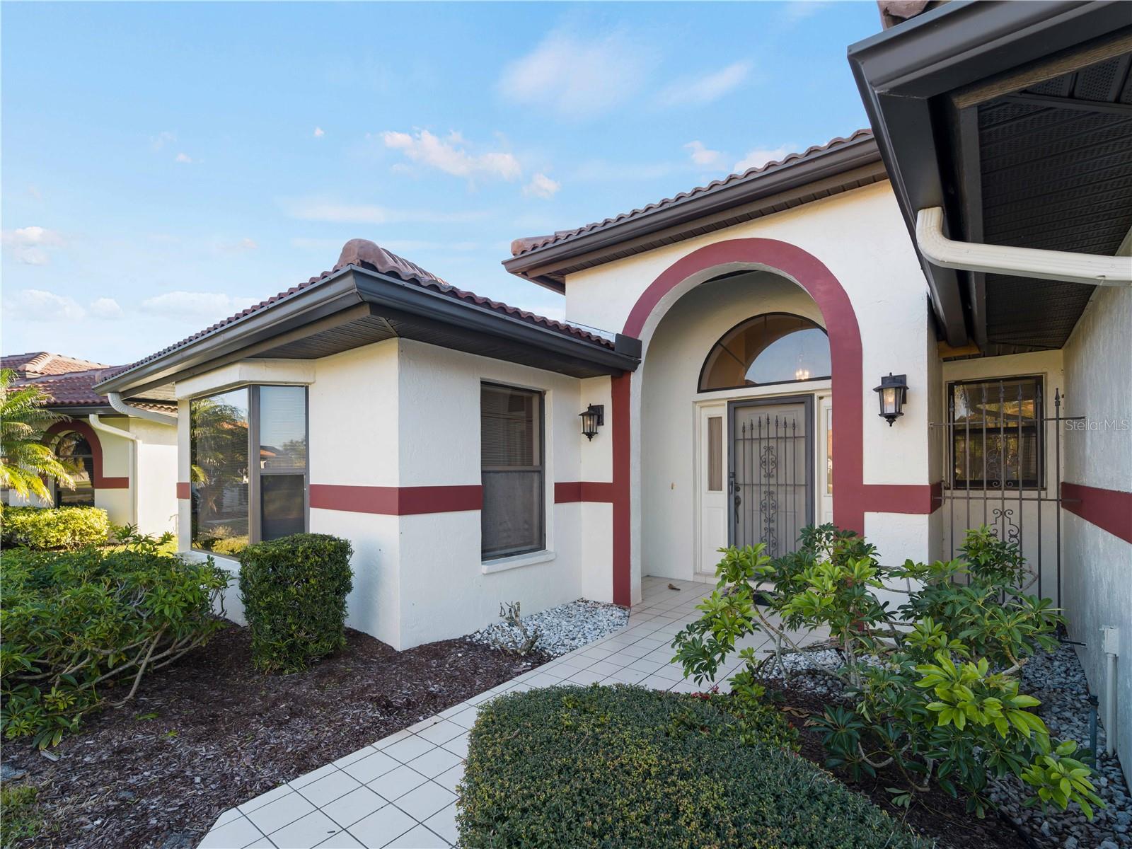 COVE POINTE - Residential