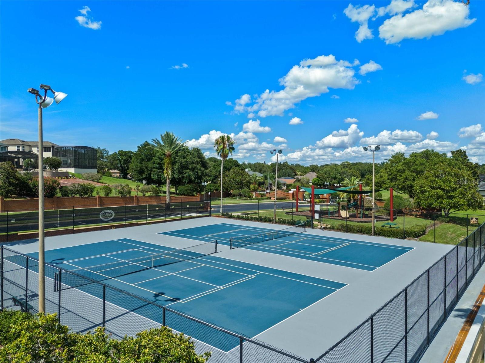 MAGNOLIA POINTE - Residential