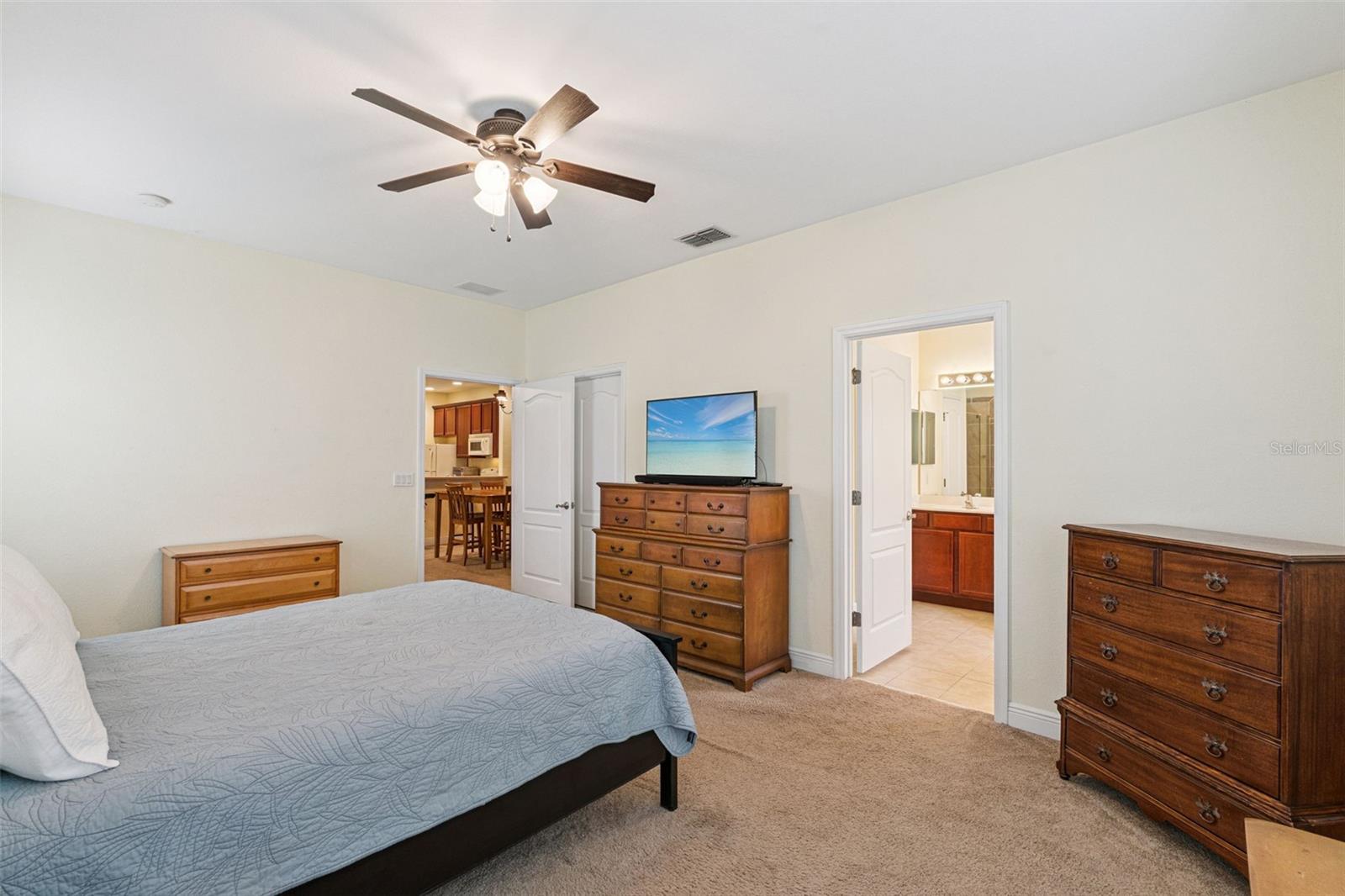 MAGNOLIA POINTE - Residential