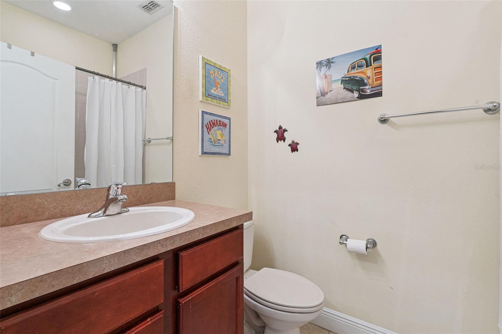 MAGNOLIA POINTE - Residential