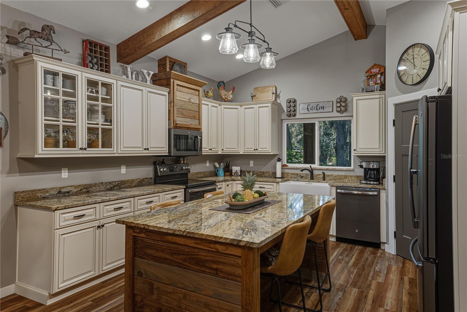 ACREAGE - Residential