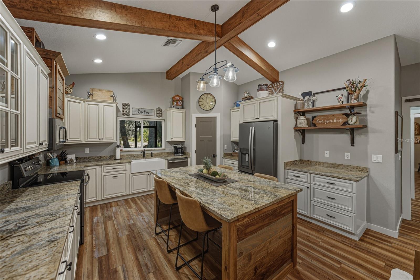 ACREAGE - Residential