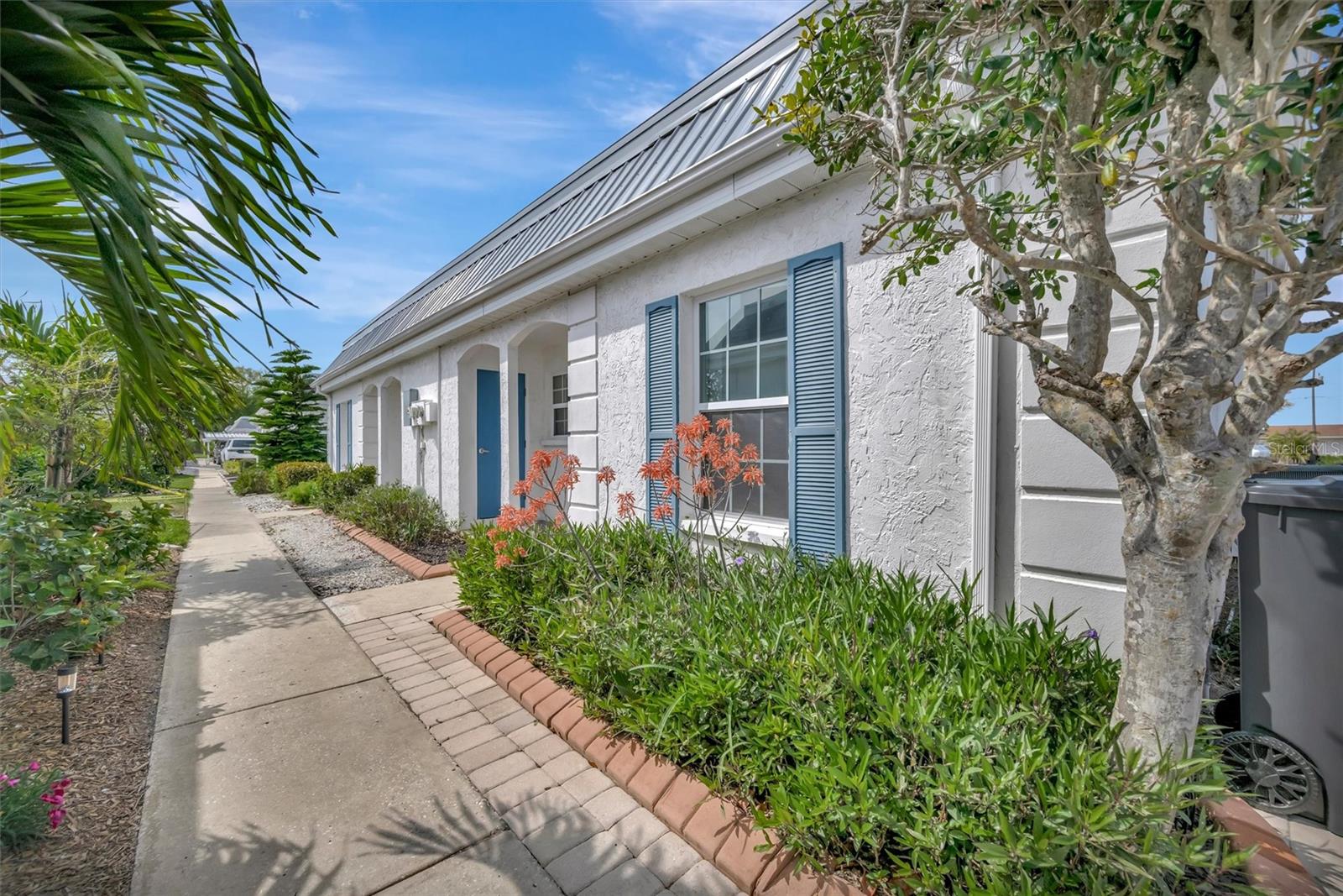 CASCO DORADO - Residential Lease