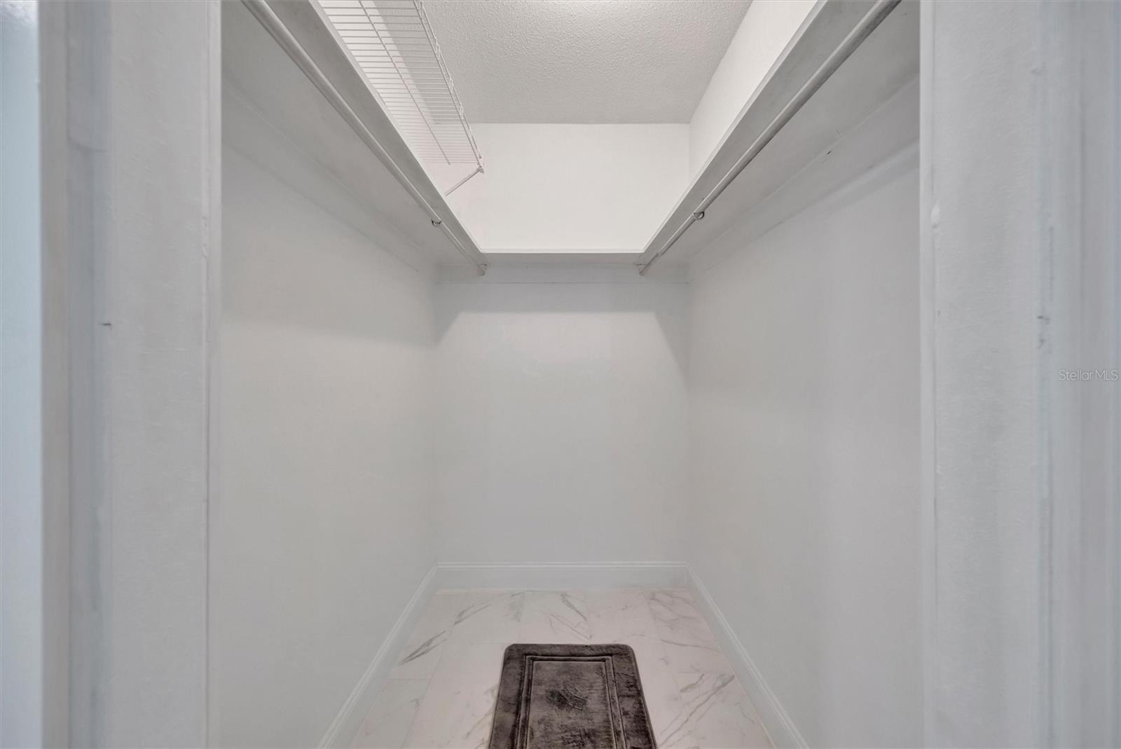 CASCO DORADO - Residential Lease