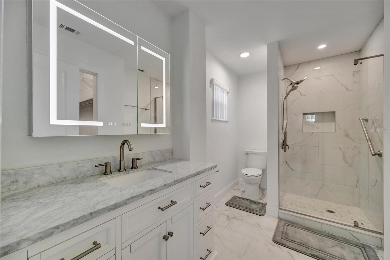 CASCO DORADO - Residential Lease