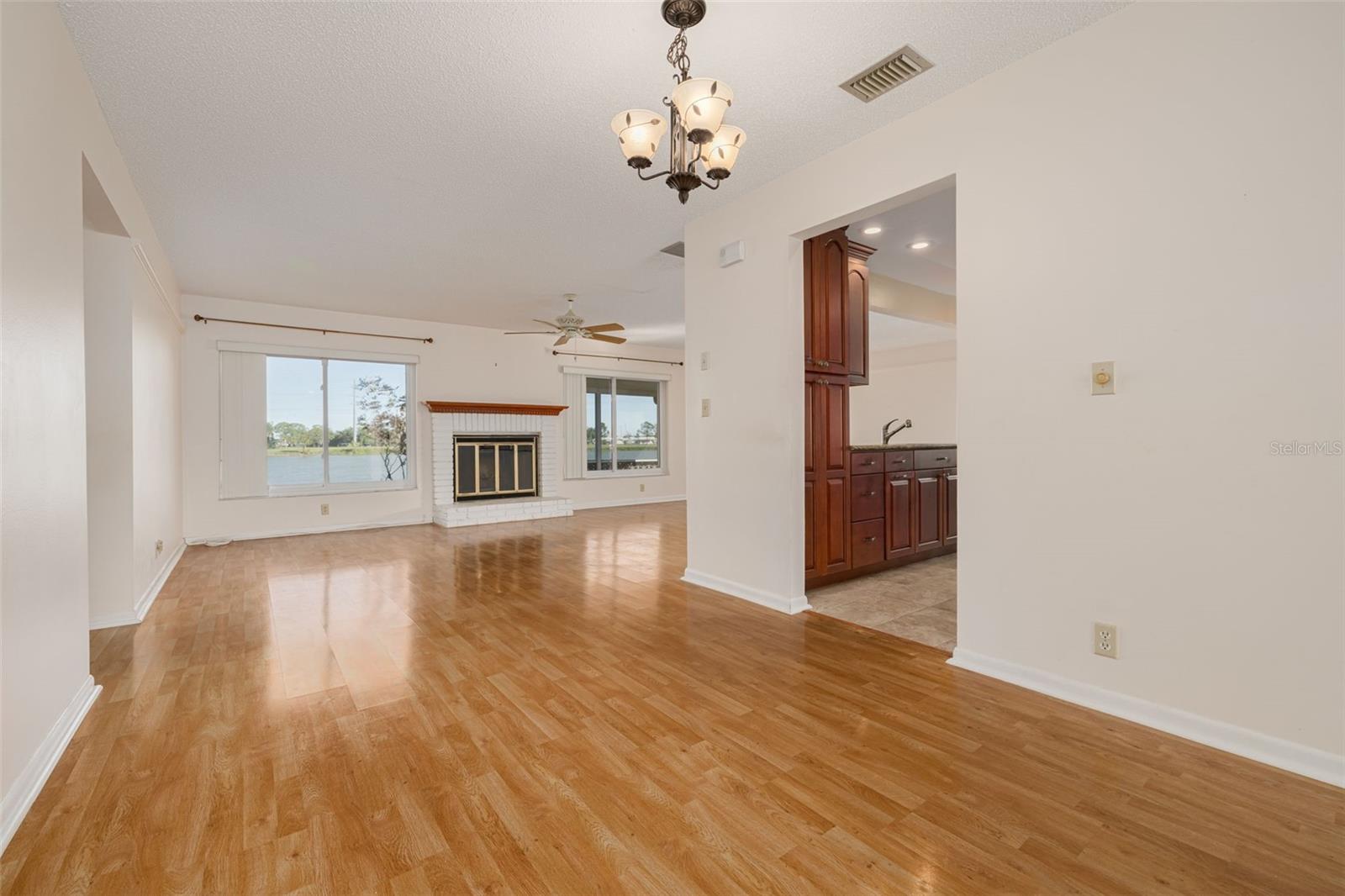 MAINLANDS OF TAMARAC BY THE GULF UNIT 6 CONDO - Residential