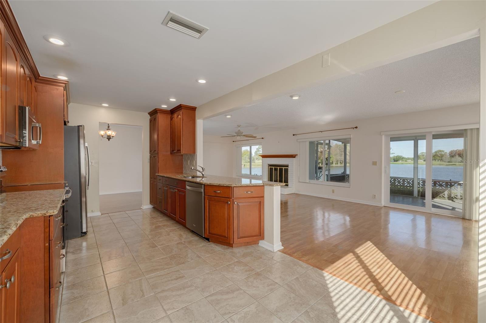 MAINLANDS OF TAMARAC BY THE GULF UNIT 6 CONDO - Residential