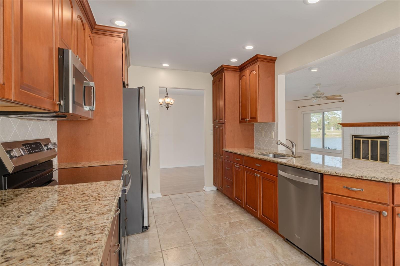 MAINLANDS OF TAMARAC BY THE GULF UNIT 6 CONDO - Residential