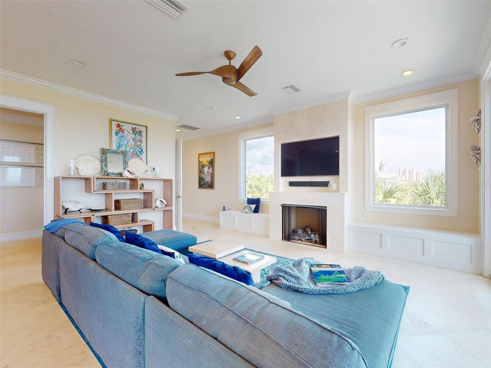 CORONADO SHORES UNIT 01 - Residential Lease