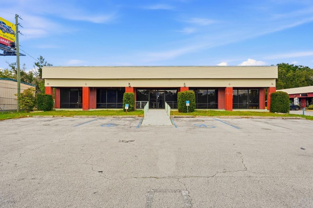 Photo of 4830 Us Highway 92 E, Lakeland, FL 33801 (MLS # P4936801)