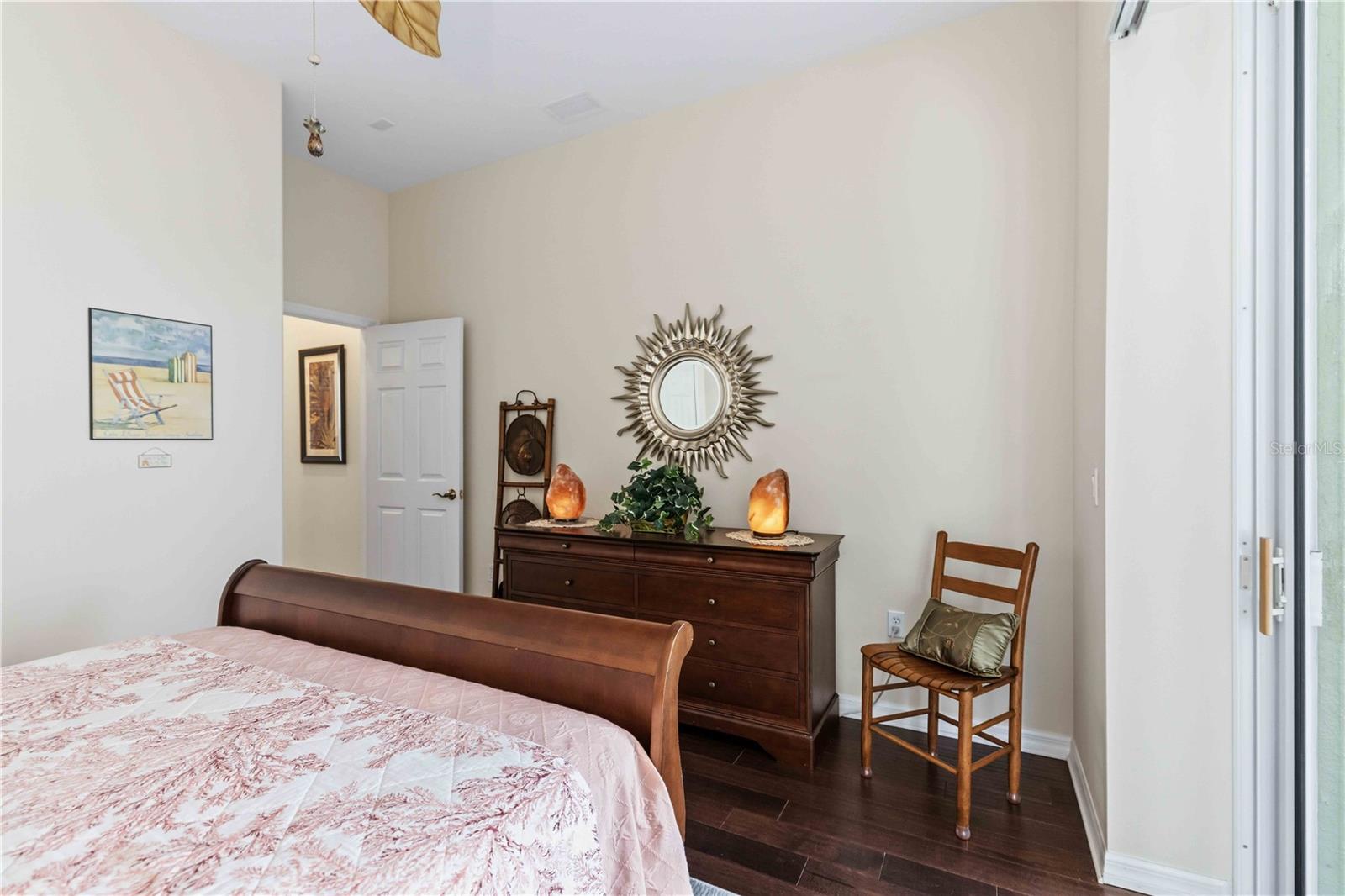 HAMPTON TERRACE AT UNIVERSITY PLACE - Residential