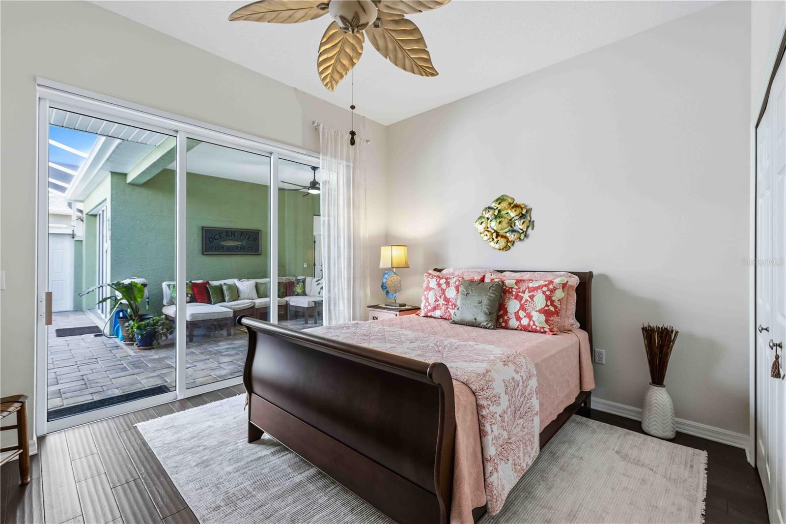 HAMPTON TERRACE AT UNIVERSITY PLACE - Residential