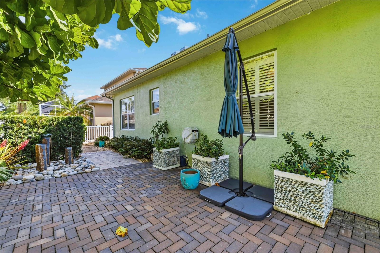 HAMPTON TERRACE AT UNIVERSITY PLACE - Residential