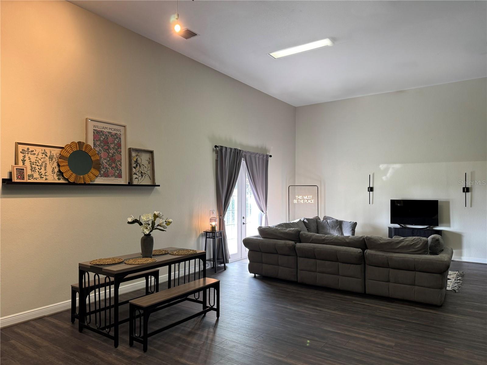 PINE TREE ESTATES - Residential