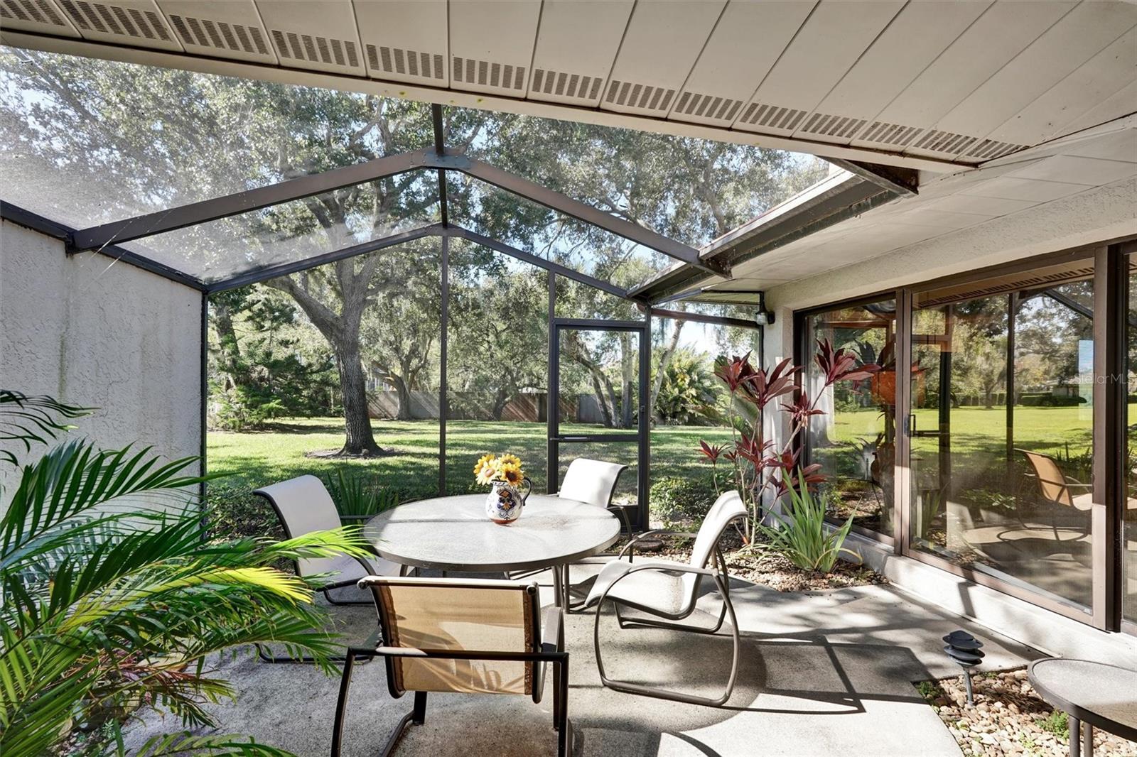 LAKESHORE VILLAGE - Residential