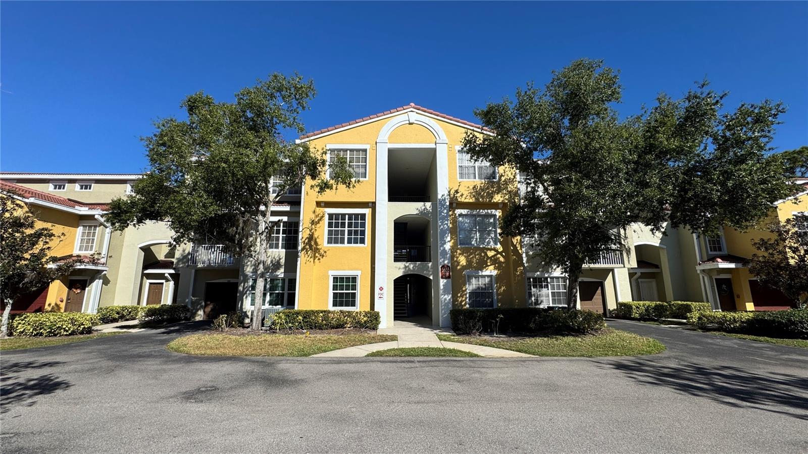 LAS PALMAS OF SARASOTA - Residential Lease