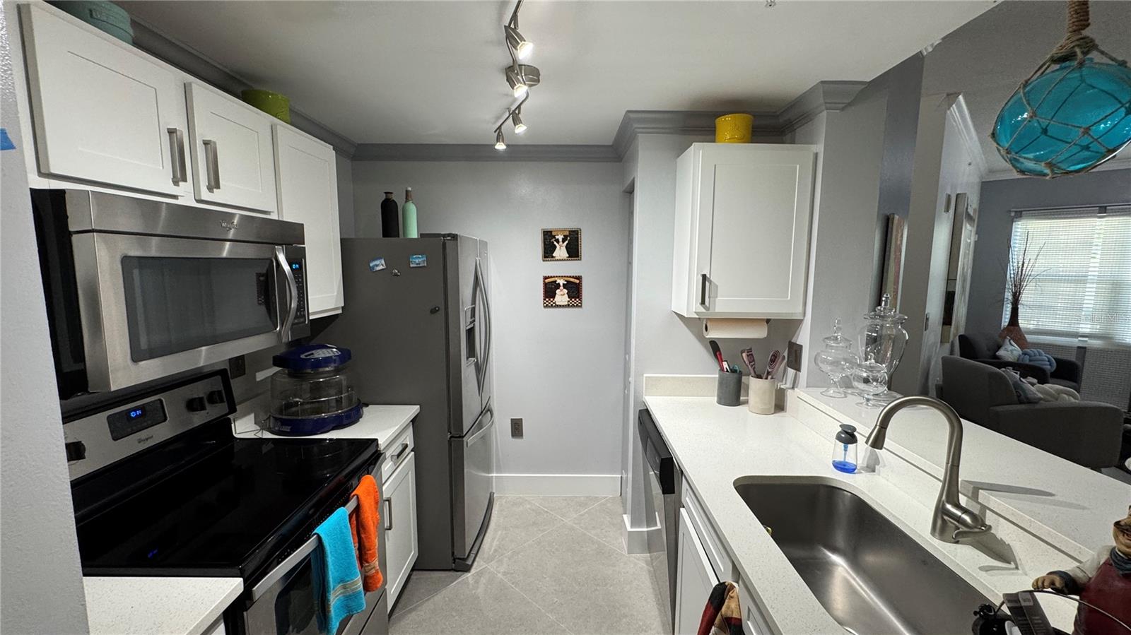 LAS PALMAS OF SARASOTA - Residential Lease