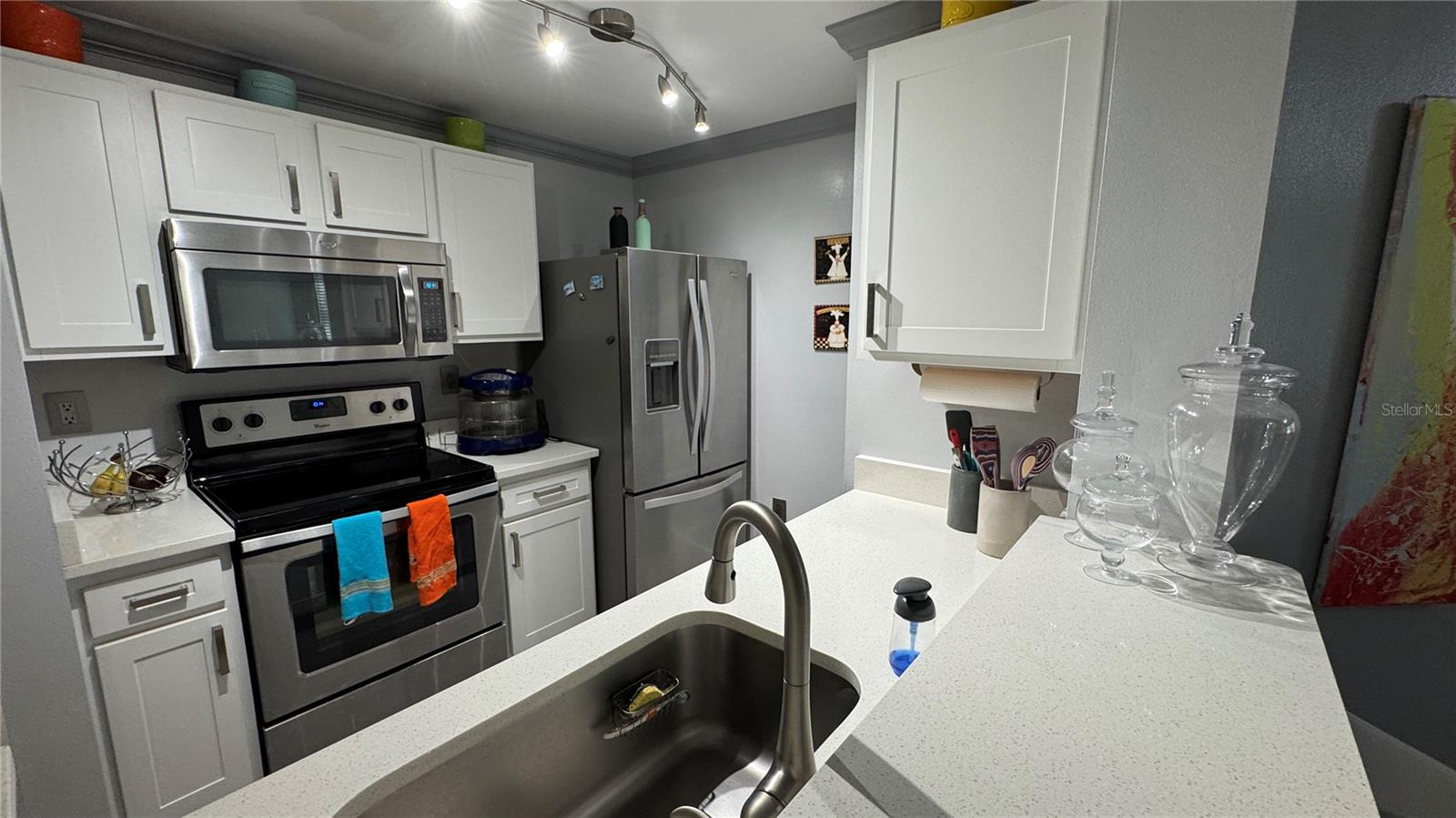 LAS PALMAS OF SARASOTA - Residential Lease