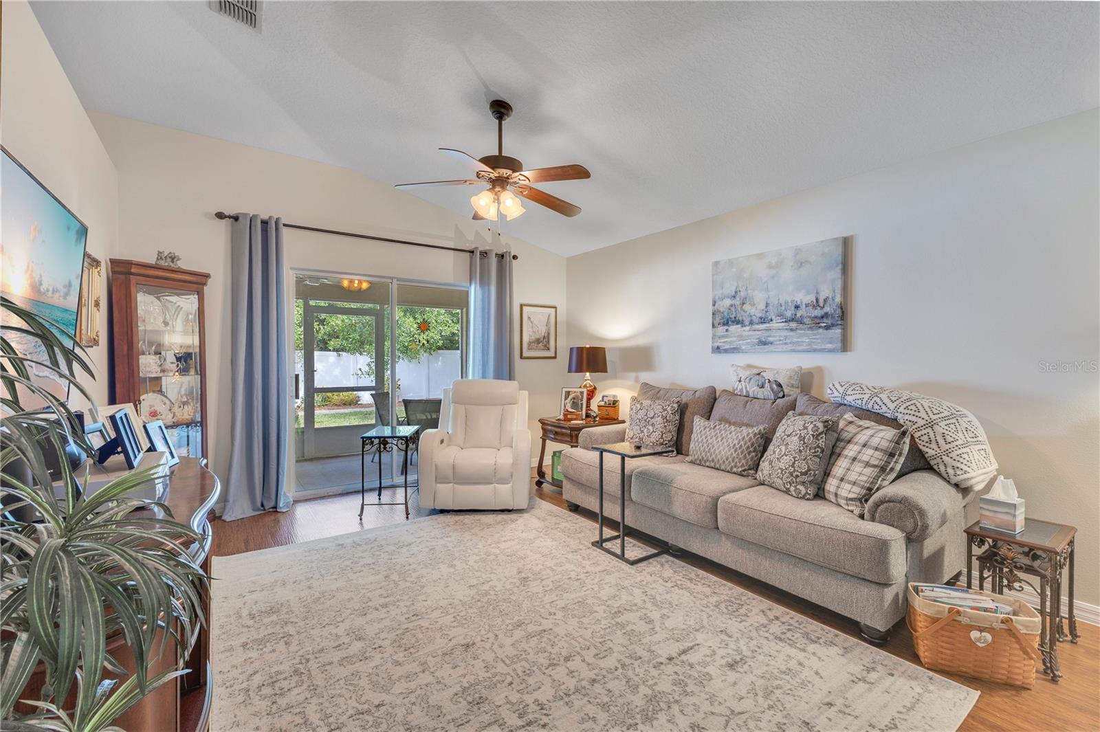 TRADITION - Residential