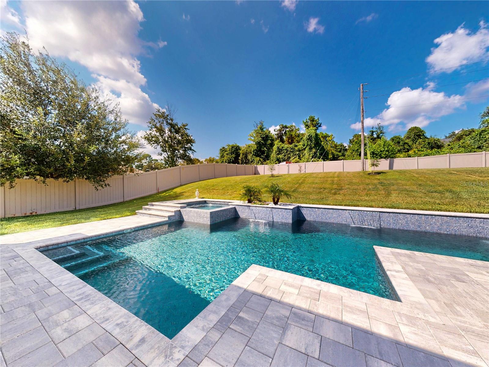 GLEN ABBEY UNIT 05 - Residential