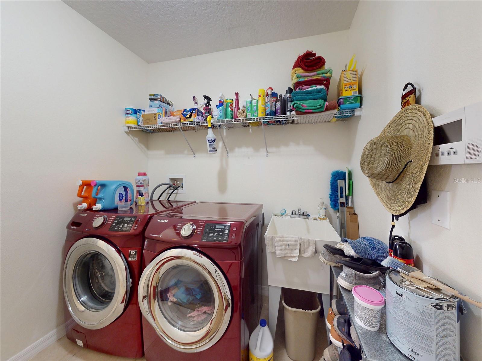 GLEN ABBEY UNIT 05 - Residential