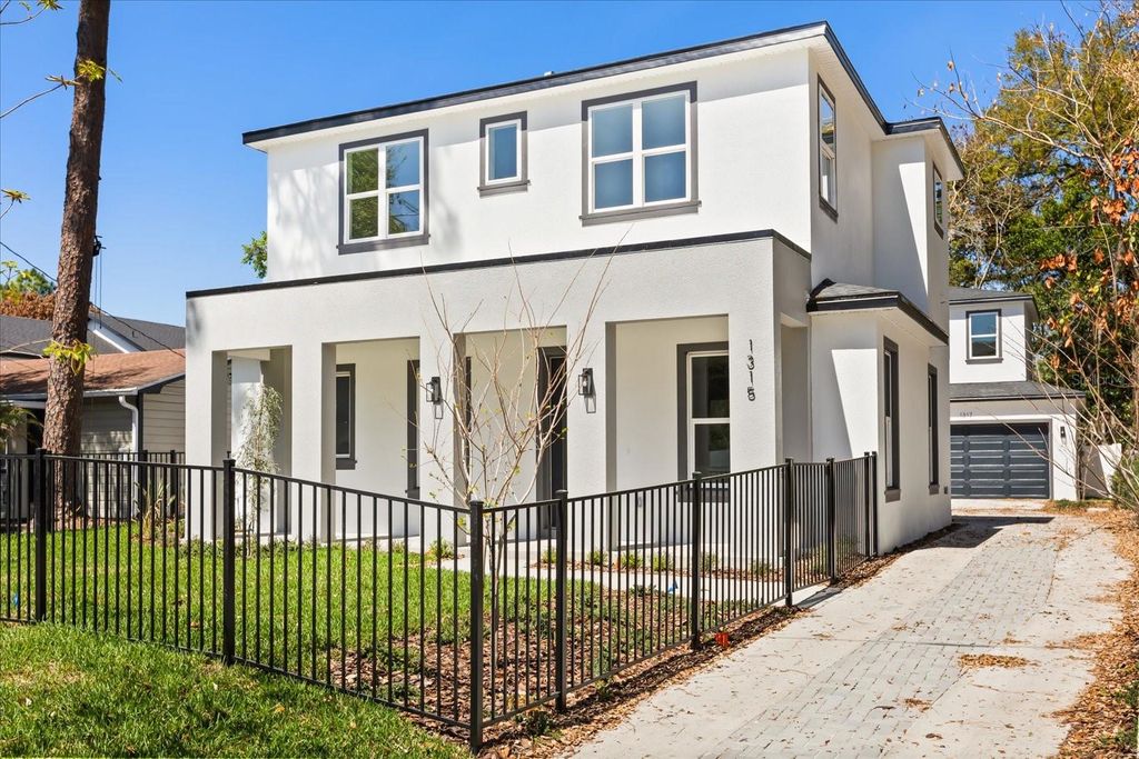 Photo of 1315 E Harding Street, Orlando, FL 32806 (MLS # O6393571)