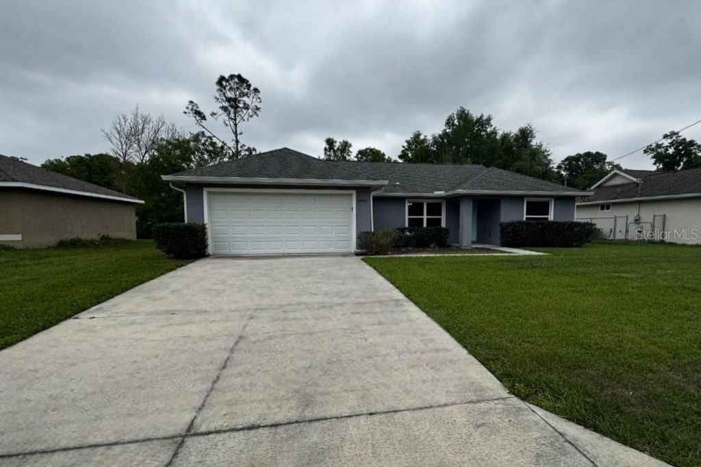 Photo of 13705 SE 54th Court, Summerfield, FL 34491 (MLS # G5110607)