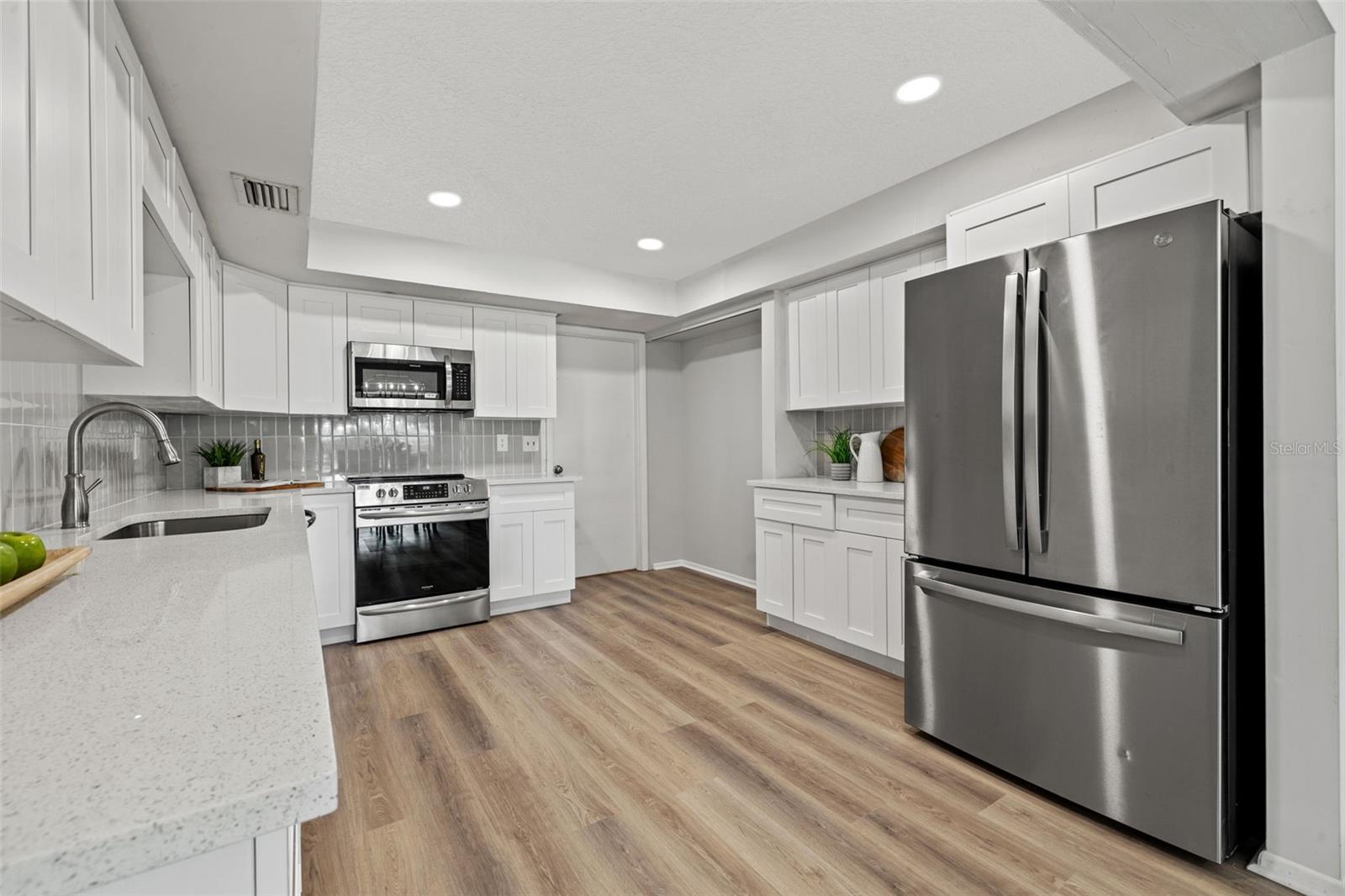 PALM-AIRE AT SARASOTA 11-A - Residential